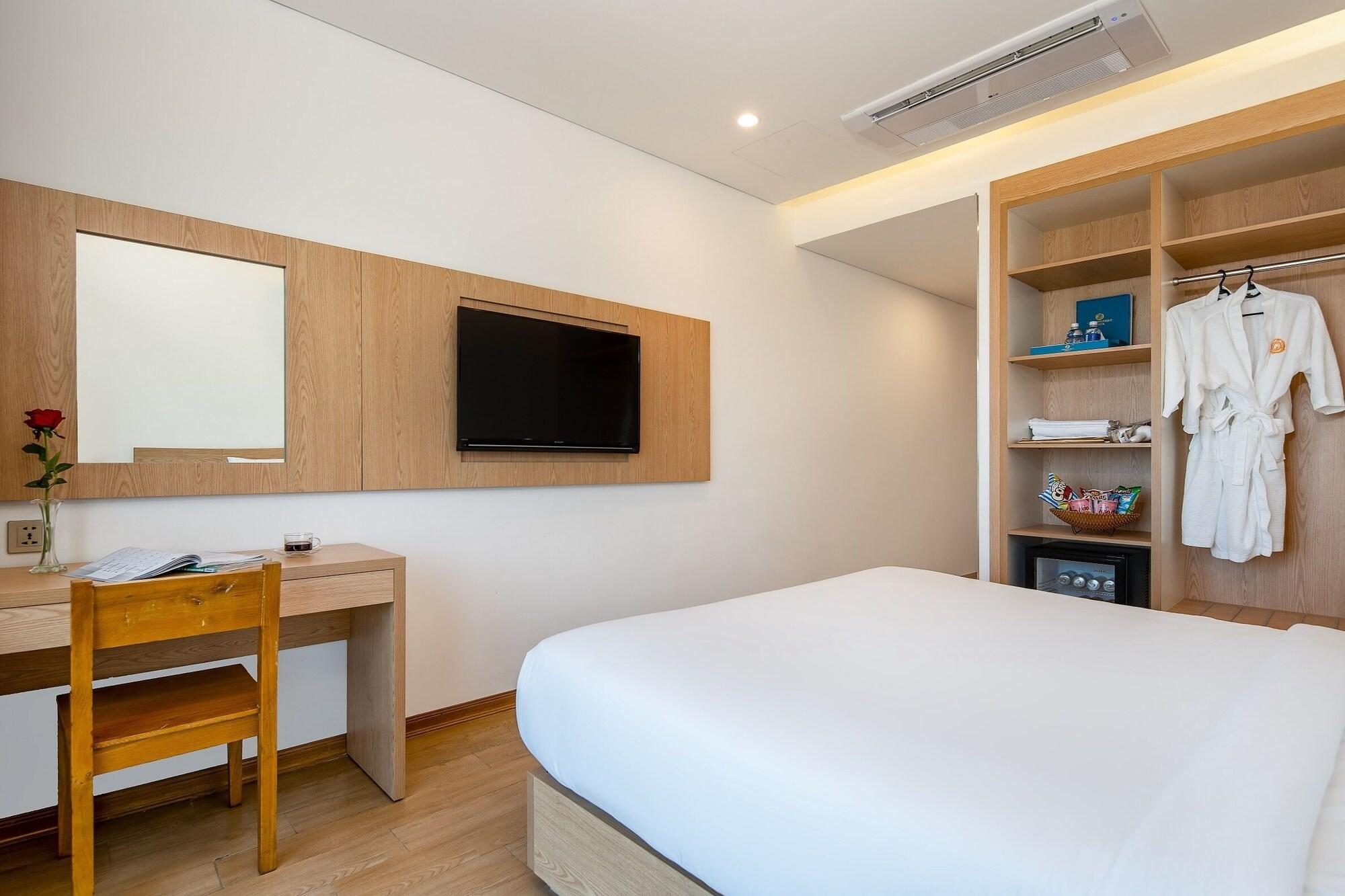 Gold Boutique Hotel Danang Экстерьер фото