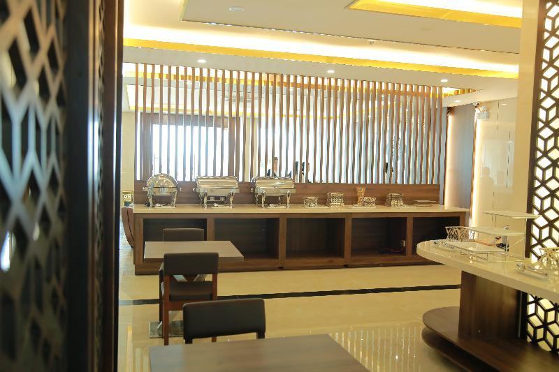 Gold Boutique Hotel Danang Экстерьер фото